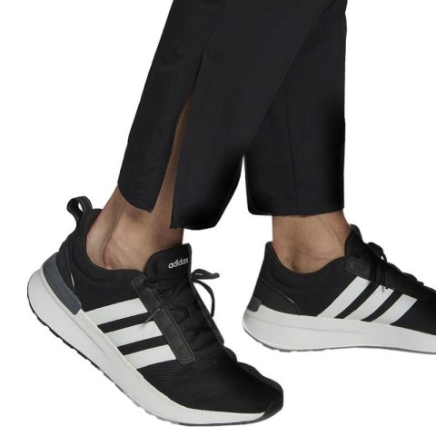 Spodnie adidas Essentials Small Logo Woven Cargo 7/8 Pants M HE1859 Spodnie adidas Essentials Small Logo Woven Cargo 7/8 Pants M HE1859