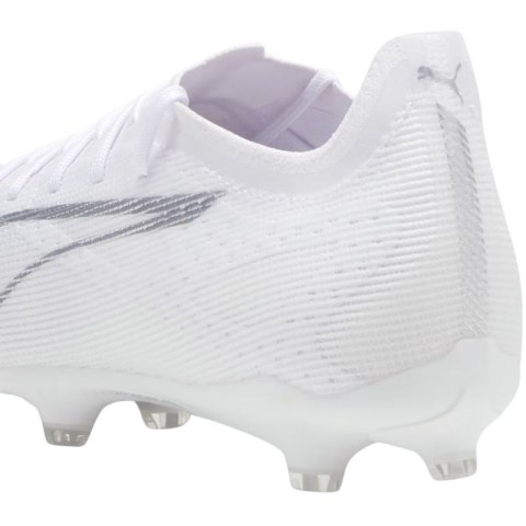 Buty piłkarskie Puma Ultra 5 Pro FG/AG białe 107685 04 Buty piłkarskie Puma Ultra 5 Pro FG/AG białe 107685 04