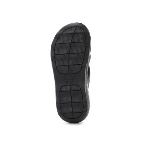 Klapki Crocs Mega Crush Triple Strap 209842-001