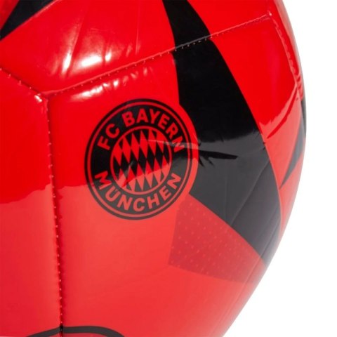 Piłka adidas FC Bayern Munich Home Club Ball IX4030 Piłka adidas FC Bayern Munich Home Club Ball IX4030