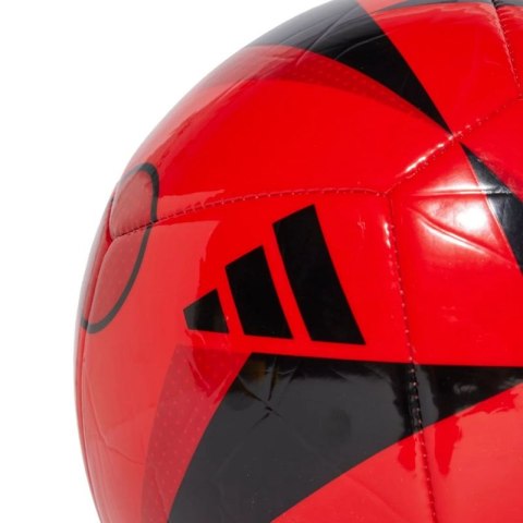 Piłka adidas FC Bayern Munich Home Club Ball IX4030 Piłka adidas FC Bayern Munich Home Club Ball IX4030