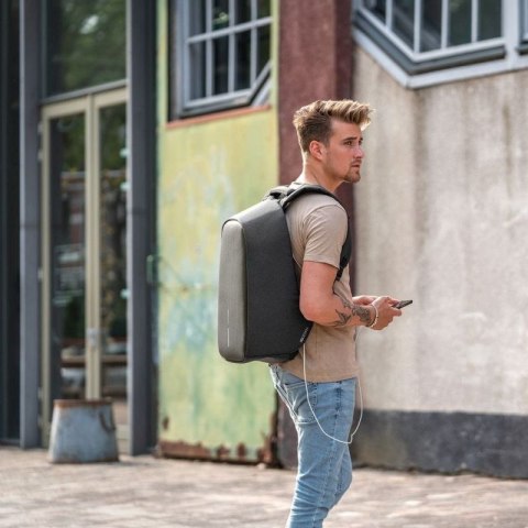 XD DESIGN PLECAK ANTYKRADZIEŻOWY BOBBY HERO REGULAR CZARNY P/N: P705.291