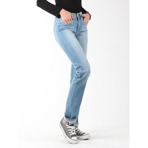Jeansy Wrangler Caitlin Blue Baloo W24CH145X Jeansy Wrangler Caitlin Blue Baloo W24CH145X