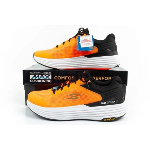 Buty do biegania Skechers Max Cushioning M 220932/ORBK
