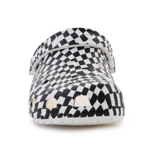 Klapki Crocs Classic warped checker clog 211007-103
