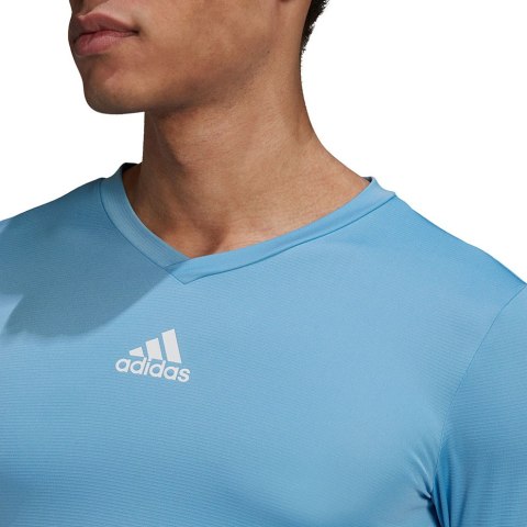 Koszulka męska adidas Team Base Tee jasnoniebieska GN7507 Koszulka męska adidas Team Base Tee jasnoniebieska GN7507