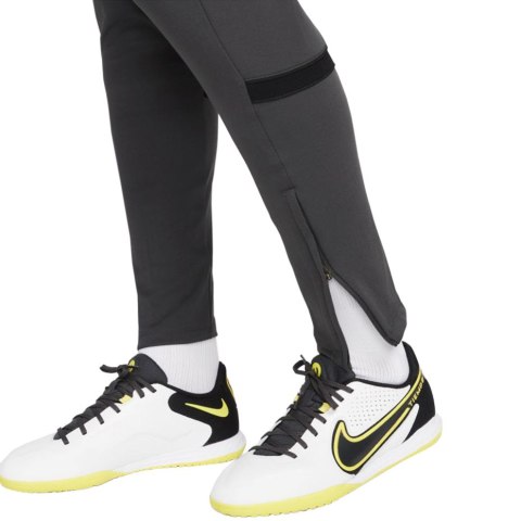 Spodnie damskie Nike Dri-FIT Academy szare CV2665 060 Spodnie damskie Nike Dri-FIT Academy szare CV2665 060