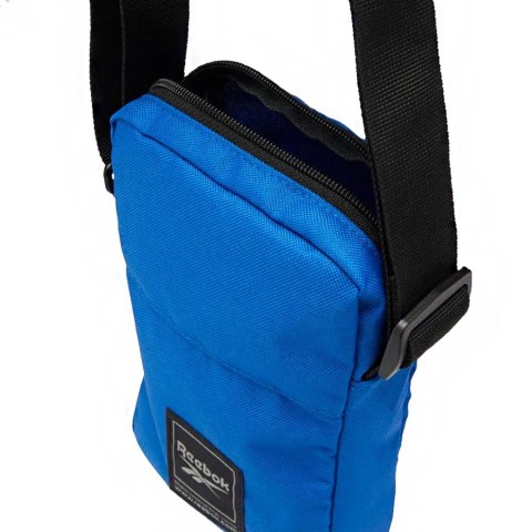 Torebka na ramię Reebok Workout City Bag niebieska FQ5289 Torebka na ramię Reebok Workout City Bag niebieska FQ5289