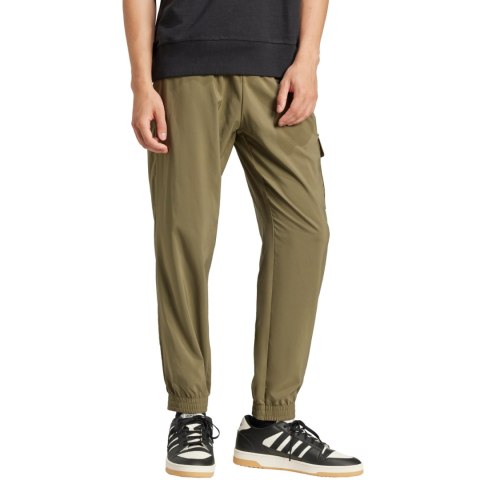 Spodnie męskie adidas Essentials Small Logo Cargo oliwkowe JD1824 Spodnie męskie adidas Essentials Small Logo Cargo oliwkowe JD1824