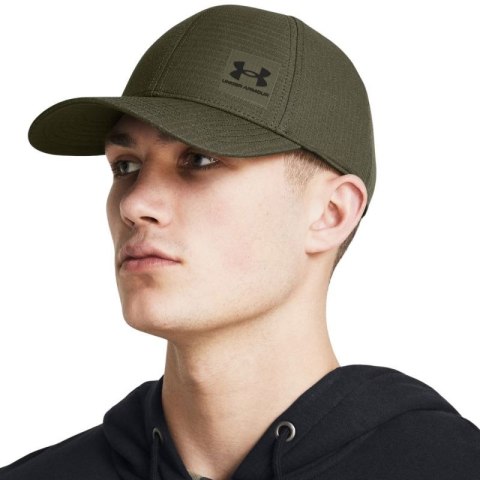 Czapka z daszkiem Under Armour Iso-chill Armourvent Strech Fit M 1383438 390 Czapka z daszkiem Under Armour Iso-chill Armourvent Strech Fit M 1383438 390