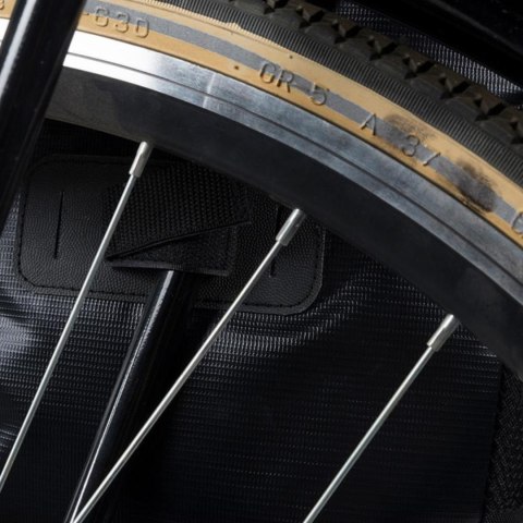 Torba rowerowa Dunlop sakwa wodoszczelna 15L czarna 1042299 Torba rowerowa Dunlop sakwa wodoszczelna 15L czarna 1042299