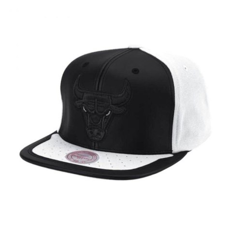 Czapka z daszkiem Mitchell & Ness NBA Chicago Bulls Day One Snapback Bulls 6HSSMM19224-CBUWHBK Czapka z daszkiem Mitchell & Ness NBA Chicago Bulls Day One Snapback Bulls 6HSSMM19224-CBUWHBK