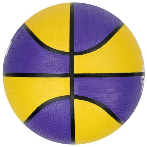Piłka Nike Lebron James Playground 8P 2.0 Ball N1004372-575 Piłka Nike Lebron James Playground 8P 2.0 Ball N1004372-575