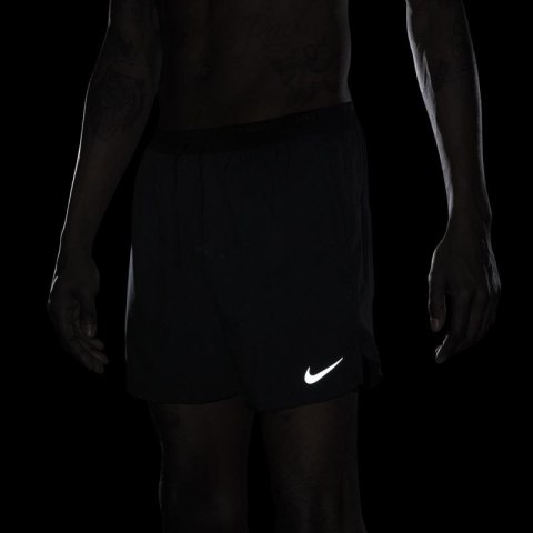 Spodenki Nike Dri-FIT Stride M DM4755-010