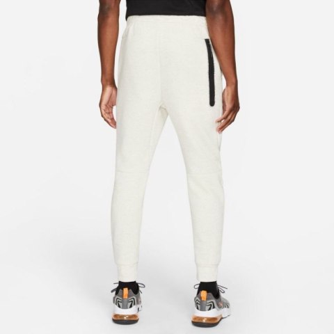 Spodnie Nike Sportswear Tech Fleece M DD4706-100 Spodnie Nike Sportswear Tech Fleece M DD4706-100